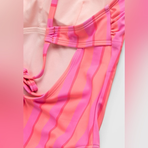Cupshe passion cheeky high leg Pink and Purple Striped Swimsuit Sz S nwt, 014 - Picture 4 of 4